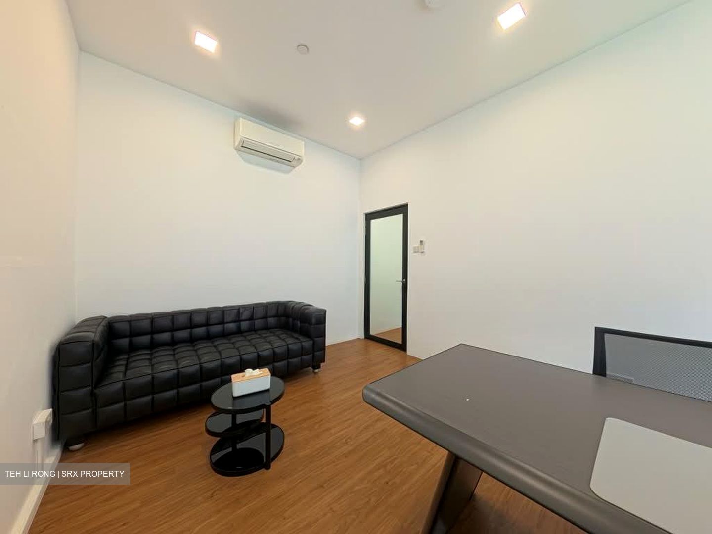 Oxley Bizhub 2 (D14), Factory #598592151